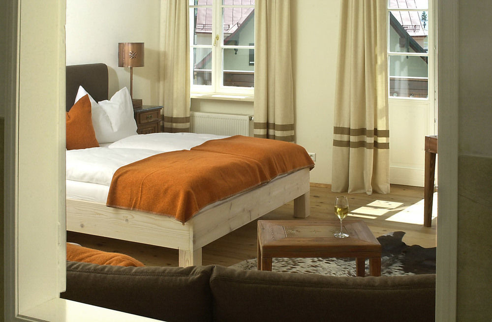 Hotel Zur Post 4*